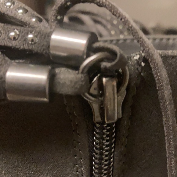 PRE-LOVED WONDER NATION SIZE 3 GREY TASSLE ZIPPERED BOOTS - Picture 10 of 12